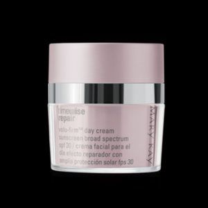 TimeWise Repair® Volu-Firm® Day Cream Sunscreen Broad Spectrum SPF 30*